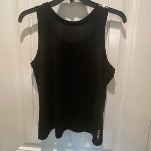 Lorna jane back twist tank